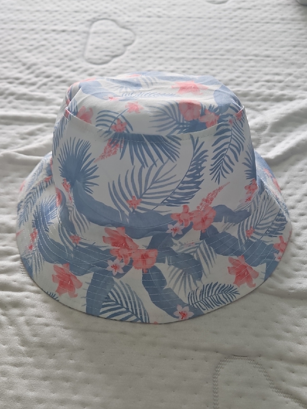 ZYIA Active Tropical Print Bucket Hat in Blue & Coral